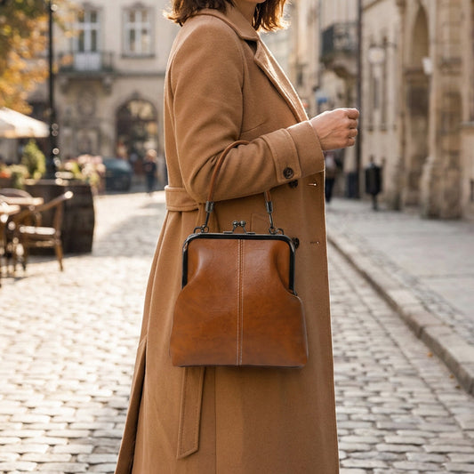 👜 50% OFF NOW! 💋 Women's Kiss Lock Crossbody Bag with Top Handle – Vintage brass closure & structured shape – Removable strap, perfect for daily outings or dinner dates ✨
