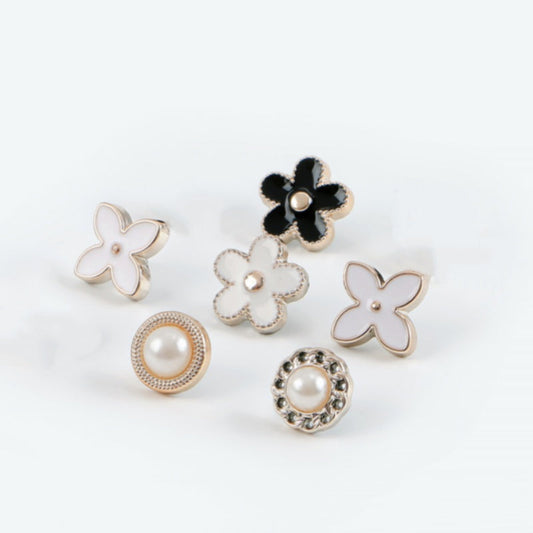 👗 50% OFF NOW! 📌 Women's No-Sew Anti-Exposure Brooch Buttons – Instant fix for gaping buttons or low necklines – Reusable, strong hold & invisible under fabric – perfect for shirts, dresses or blouses ✨