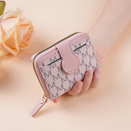 👛 50% OFF NOW! ⏰ Elegant Monogram Short Wallet for Women – Compact & stylish – Multiple card slots, perfect for daily or travel use – sleek and practical ✨🌸