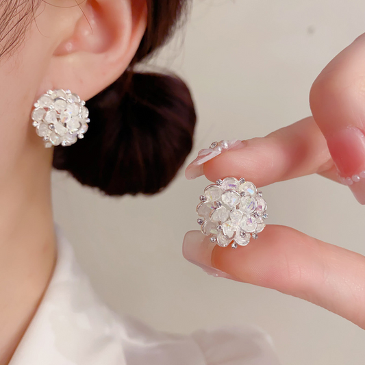 💎 50% OFF NOW! ⏰ Elegant Sparkling Floral Stud Earrings – Lightweight & timeless – Perfect for daily wear or gifting – delicate and luminous 🌸✨💖
