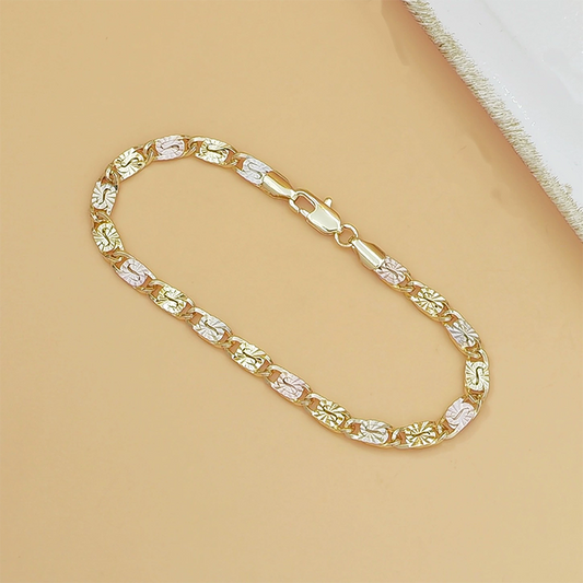 📿 50% OFF NOW! ✨ Unisex Tri-Color Link Bracelet – Modern design, durable links & versatile – Perfect for everyday wear & gifting 💫