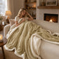 🛋️ Save 50%! 🧶 Ultra‑Soft Lightweight Blanket – Warm, cozy & travel‑friendly ✨