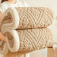 🛋️ Save 50%! 🧶 Ultra‑Soft Lightweight Blanket – Warm, cozy & travel‑friendly ✨