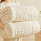 🛋️ Save 50%! 🧶 Ultra‑Soft Lightweight Blanket – Warm, cozy & travel‑friendly ✨